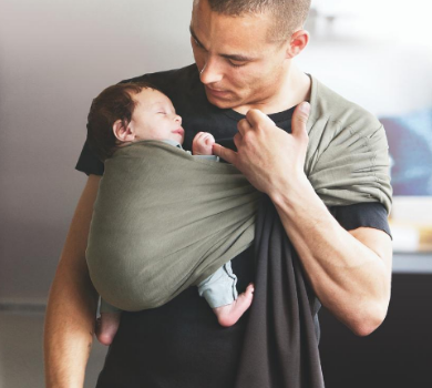 מנשא לתינוק- מתי ואיך להתחיל?